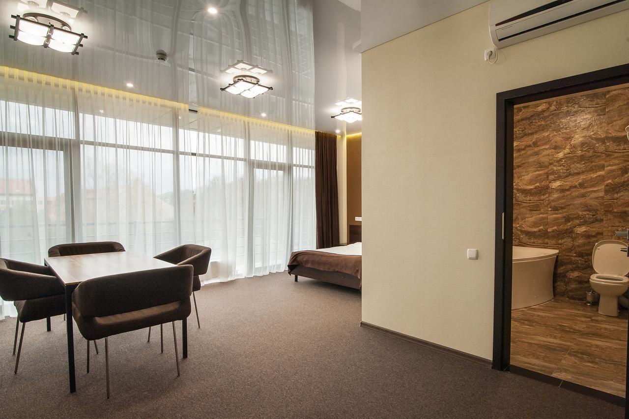 Hotel Atmosphere Poltava Exterior foto